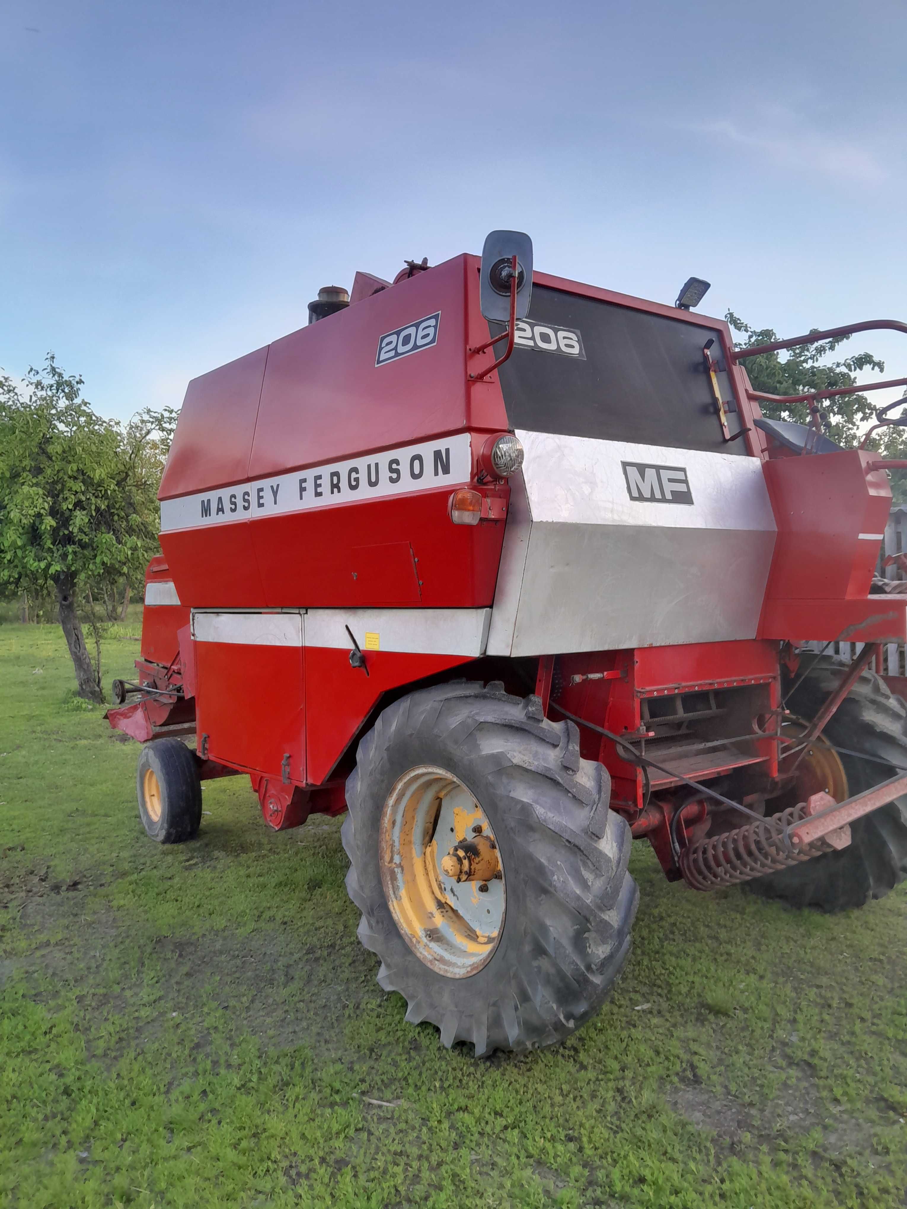 Комбайн Massey Ferguson 206 свіжопривезений