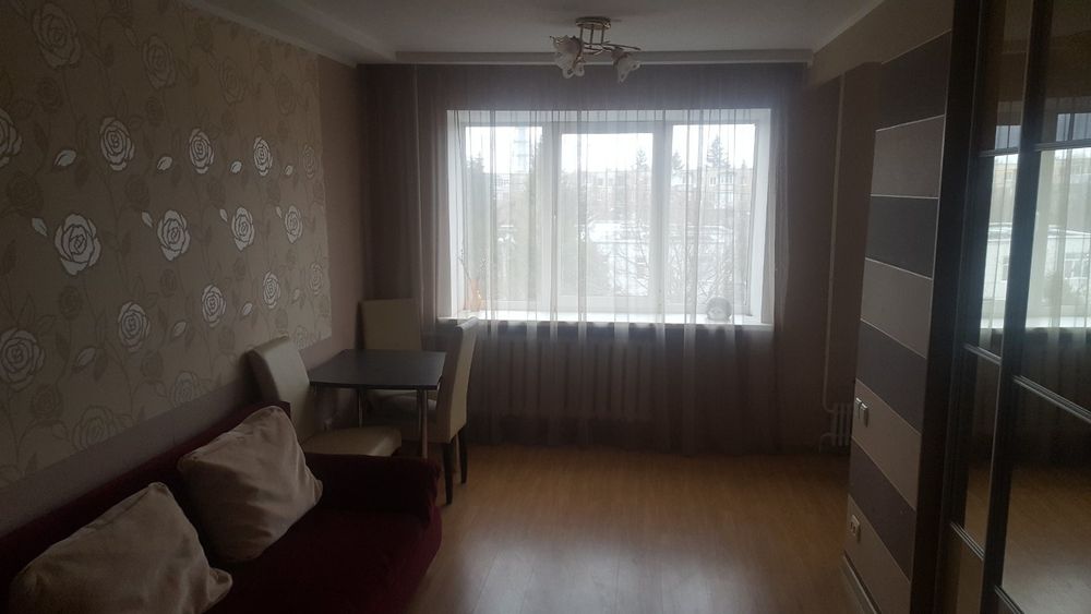 Сдам 3 кв Салтовское Шоссе 7000+ сч. Отопл. не платим. Можно вокнных.