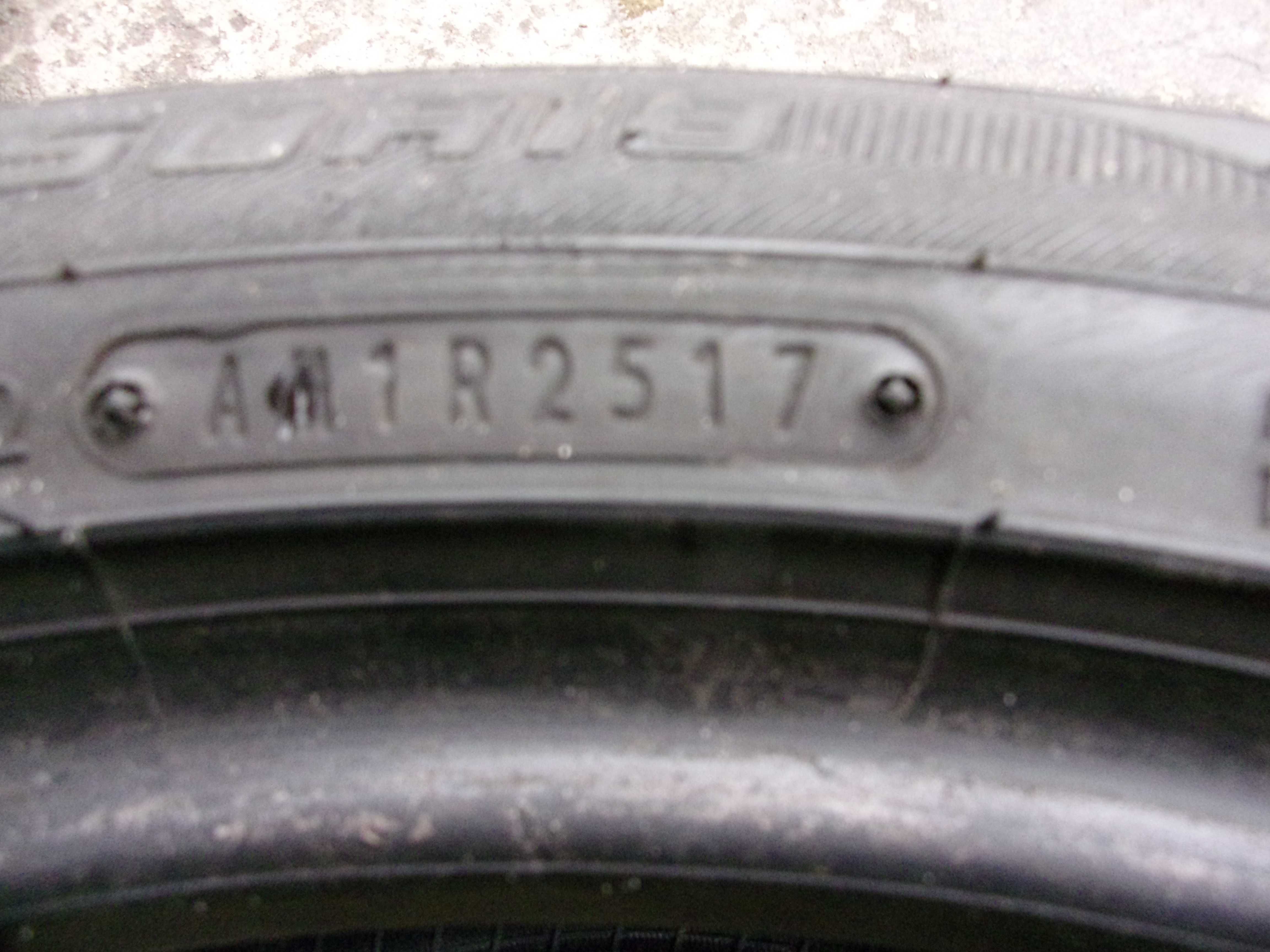 Falken Azenis FK453CC 215/50/18 92W z 2017r jak nowe!