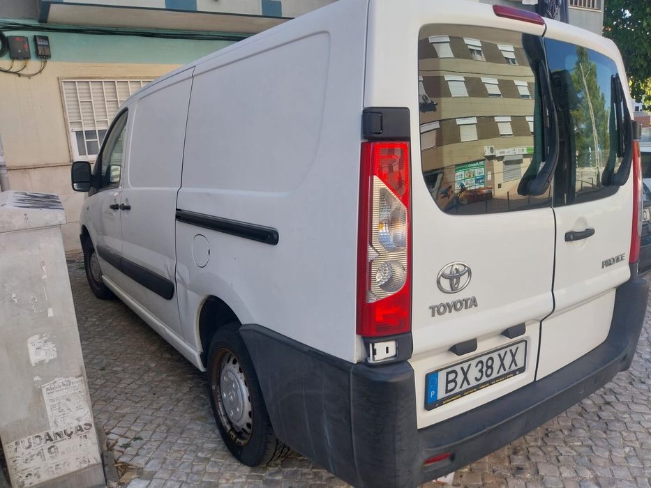 Toyota proace 2,0.  2014