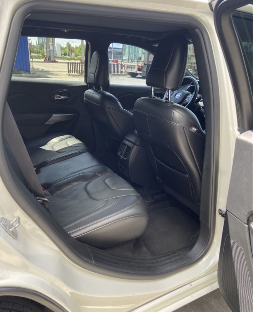 Jeep Cherokee 2019