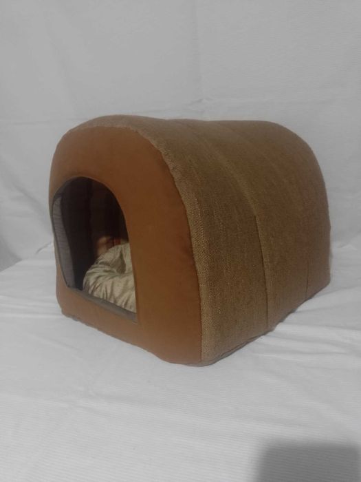 Домік, хатинка для кота або собачки