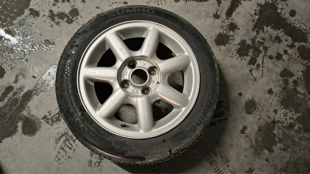 Felgi z oponami letnimi 165/60 R14 6Jx14 ET45 śruby dekielki
