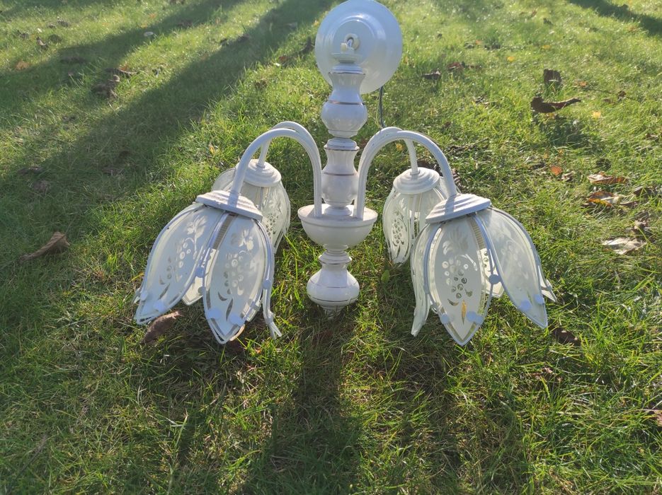 Zyrandol szklany porcelana