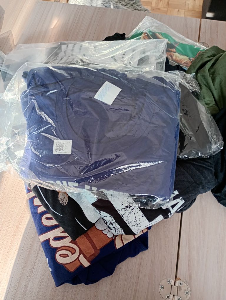 Komplet nowych koszulek z nadrukami XXL