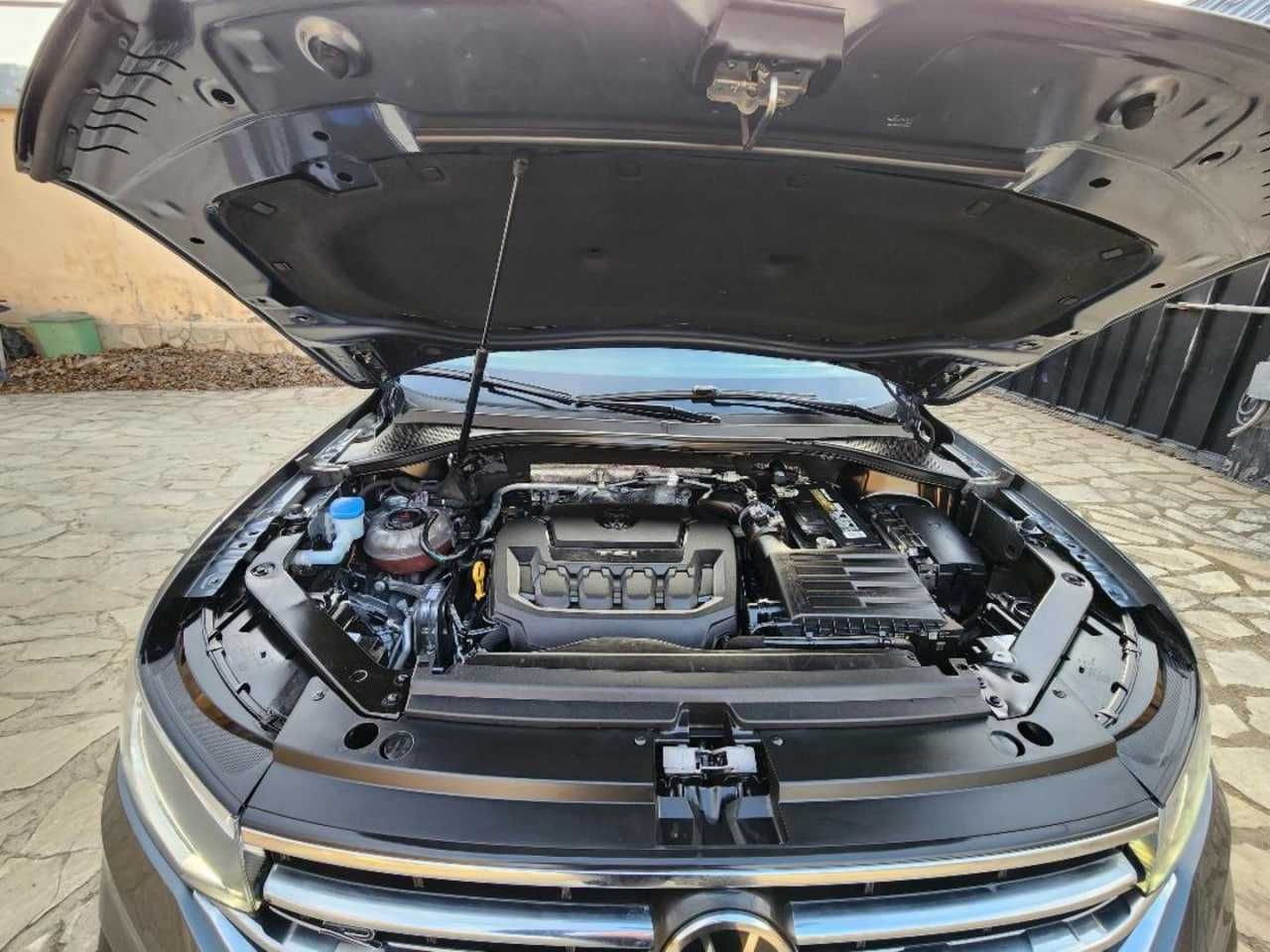 Volkswagen Tiguan 2022 SE