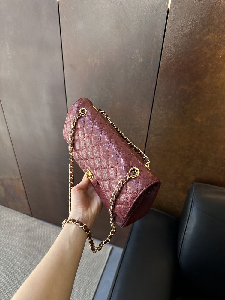 Сумка в стилі Chanel Classic 2.55 Medium Double Flap in Burgundy/Gold