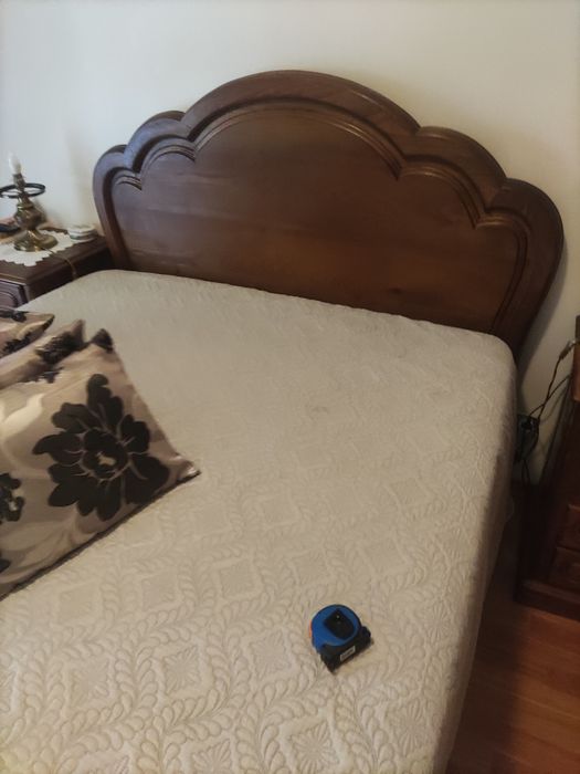 Quarto em castanho