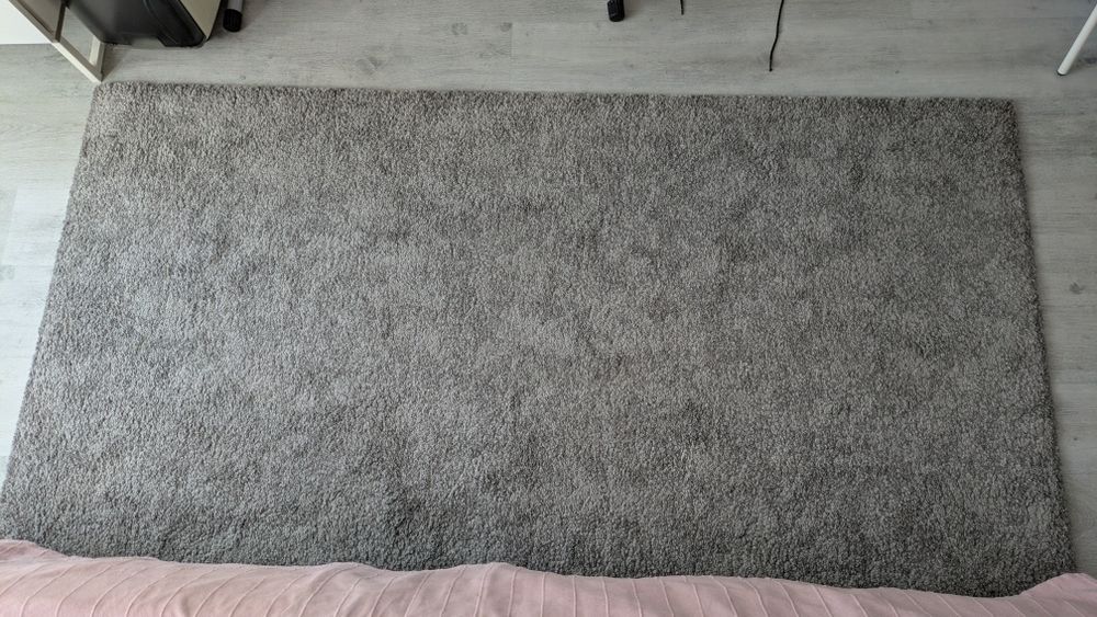 Tapete cinzento Ikea