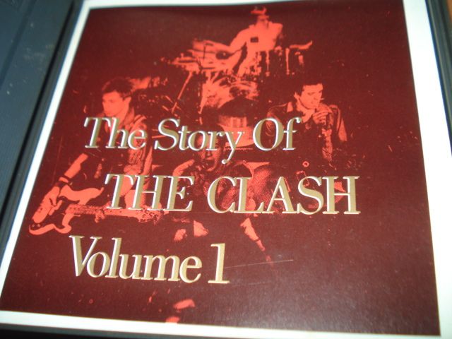 Album Duplo Antigo CD`s The Clash ‎– The Story Of The Clash Volume 1