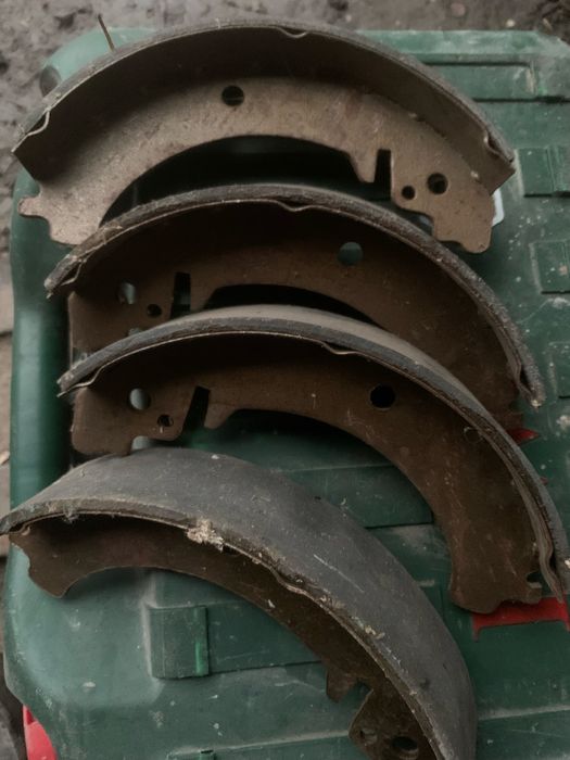 Задні тормозні колодки Нові. ваз 2101 2103 2104 2106 2107