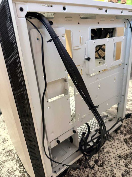 Корпус be quiet! Pure Base 500 White