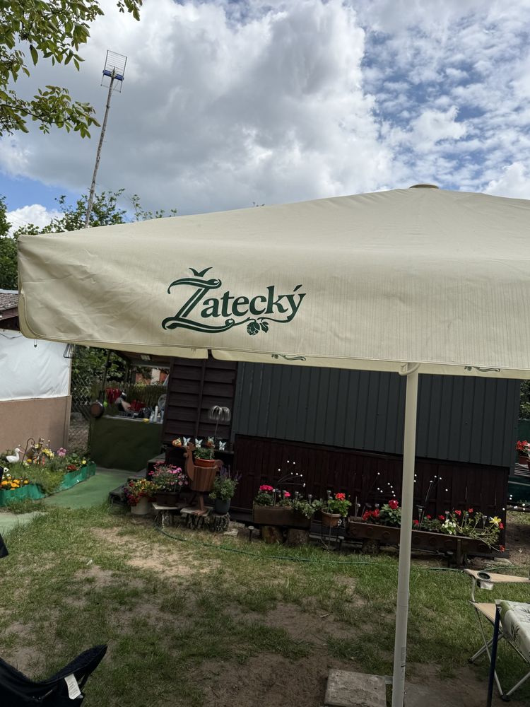 Parasol piwny jak nowy 3x3 metry