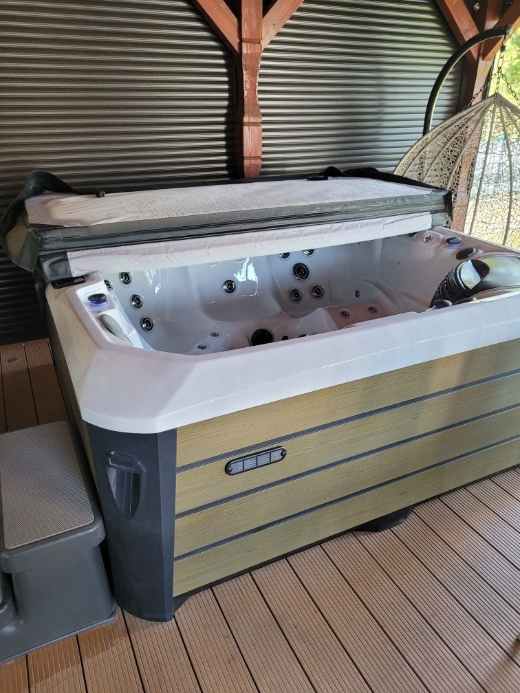 Jacuzzi ogrodowe wanna spa basen spa