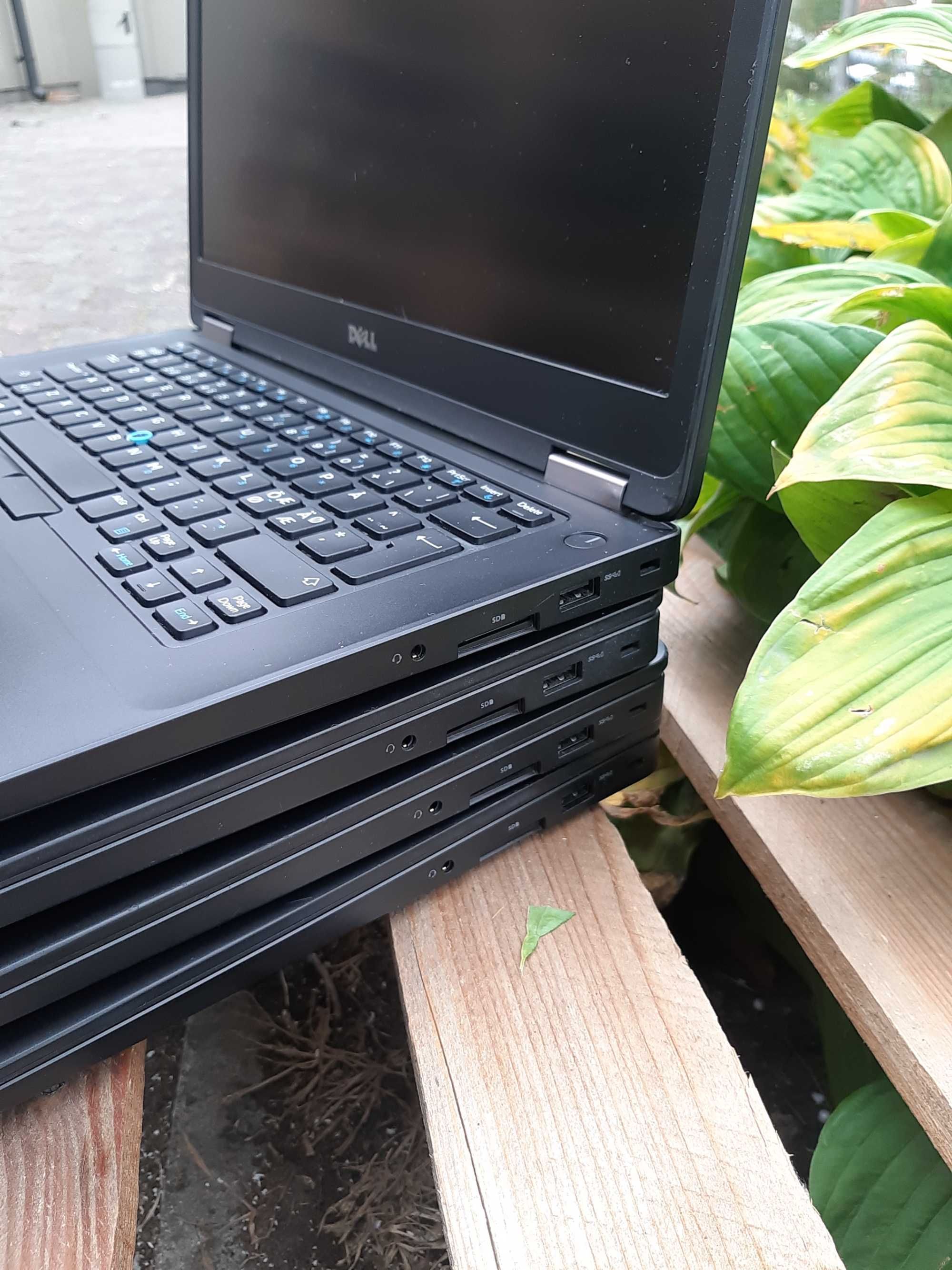 Ноутбук Dell Latitude 5470 14.0 I3-6100U\SSD 128 GB\опт\для навчання