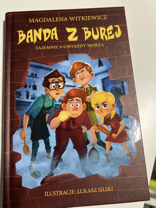 Banda z burej tajemnica gwiazdy morza
