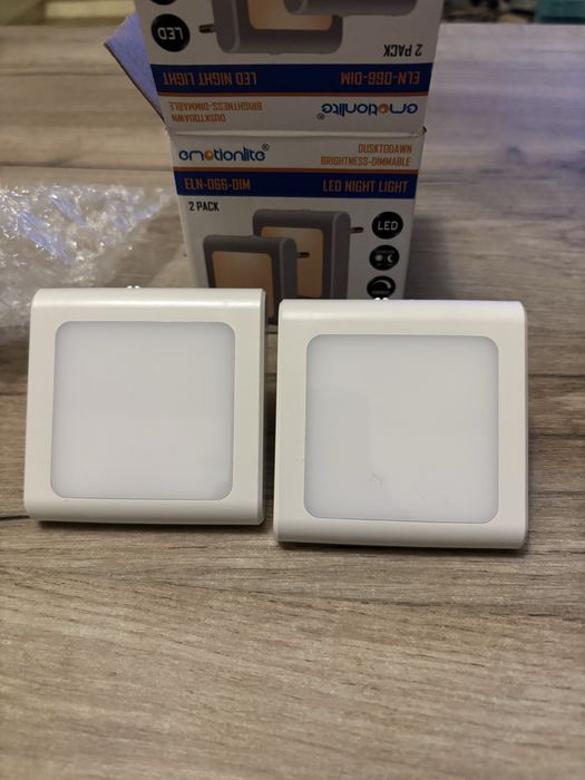 Lampki nocne 2 szt. Z czujnikiem zmierzchu led ściemnialne