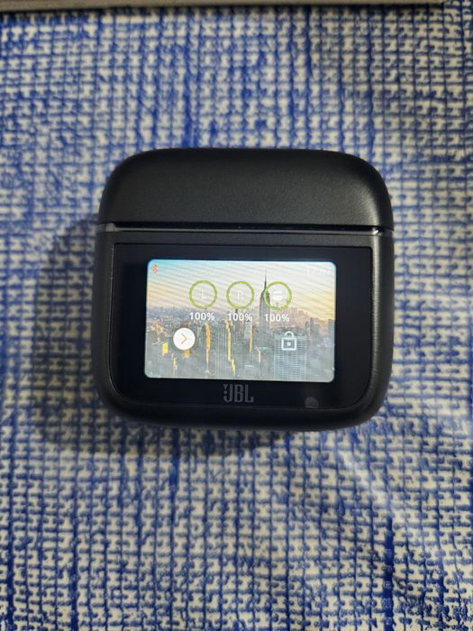 JBL Tour Pro 3 como novos. Embalagem um pouco danificada.