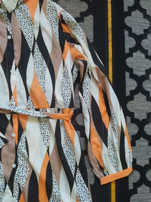 Sukienka z długim rękawem wzorzysta koszulowa Boohoo plus size