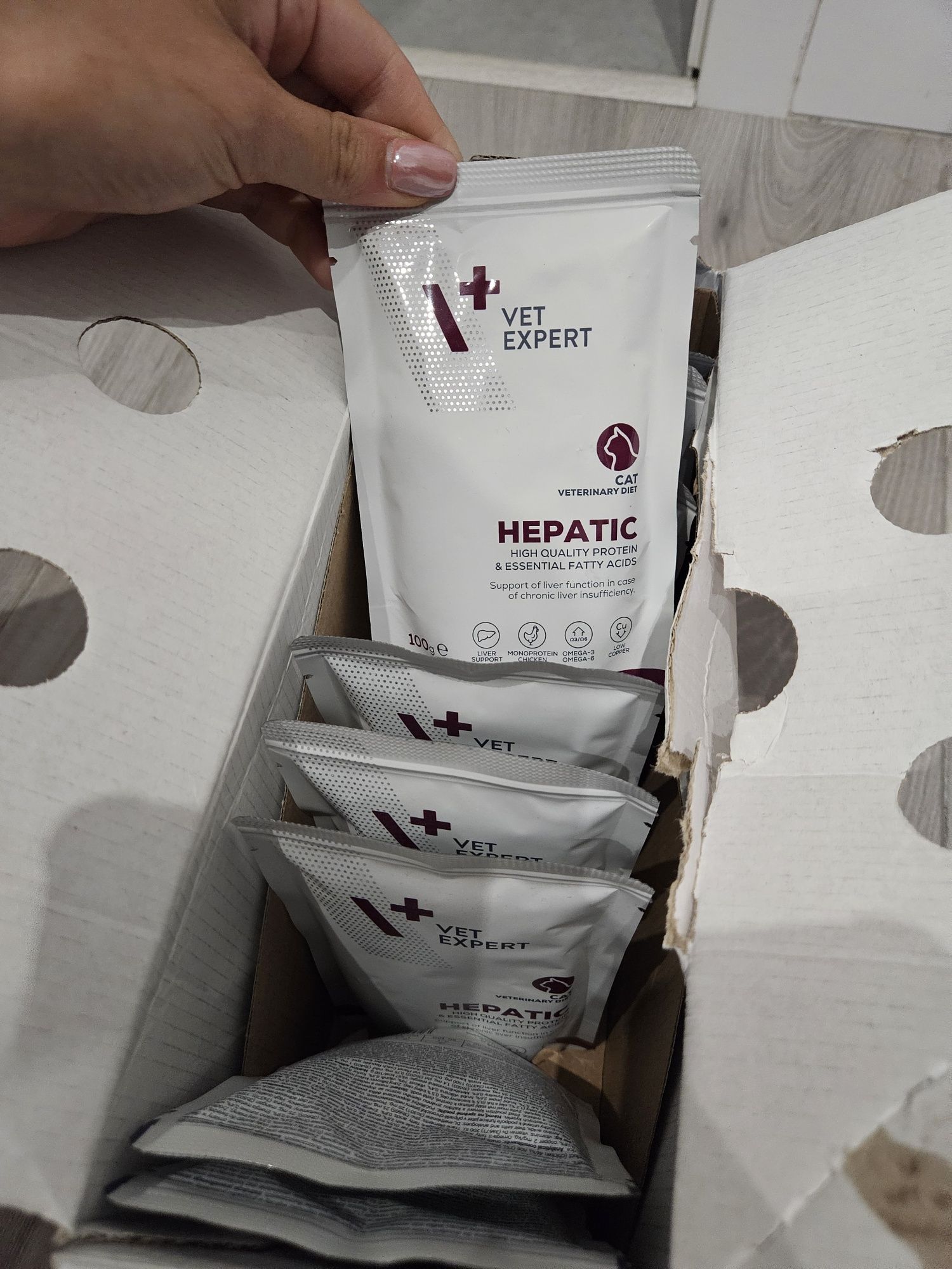 Karma mokra dla kota vet Exprt hepatic