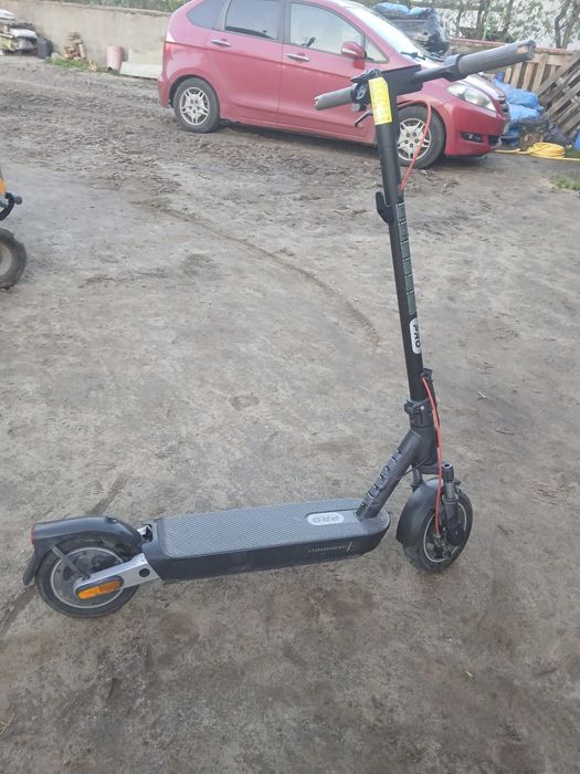 Sprzedam hulajnoge Xiaomi 5 pro