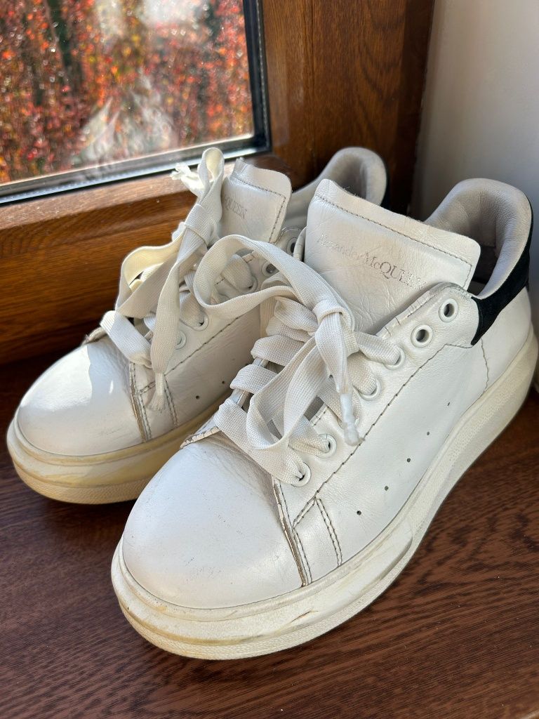 Sneakersy Alexander McQueen białe