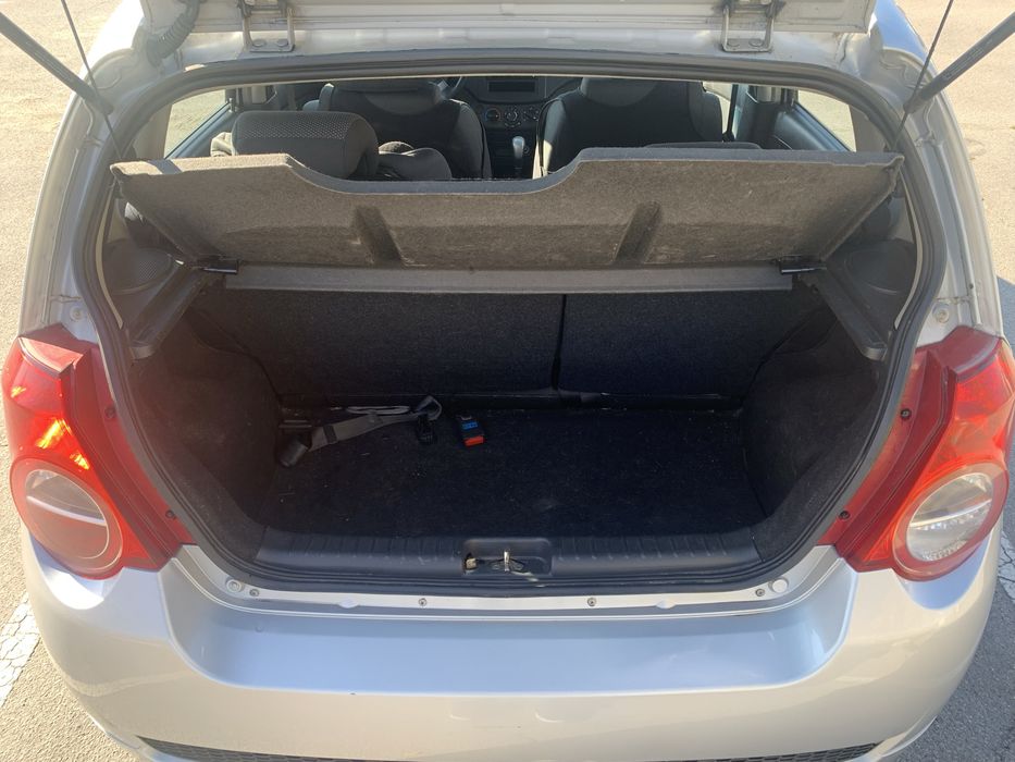 Chevrolet Aveo 2011 automatic hatchback 162 тис. км газ/бензин