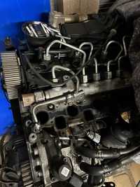 Silnik 2,0 tdi 143km cag Audi a4 b8 głowica wtryski uszkodzony
