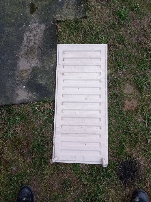 Stary sprawn grzejnik