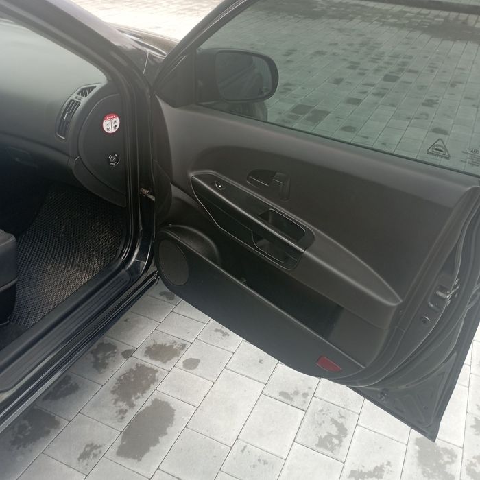 Кіа сееd 2010 року