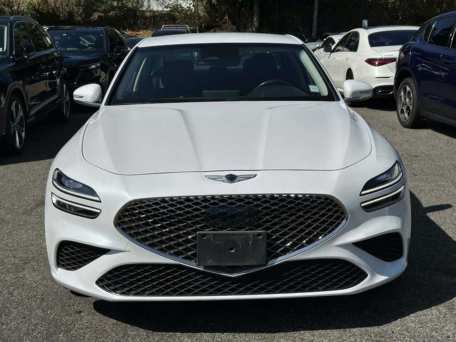 Genesis G70      2023