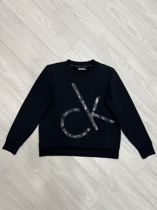 Женский свитшот Calvin Klein Jeans оригинал б/у