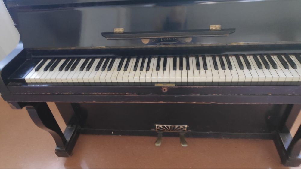 Witam mam do sprzadania stary fortepian