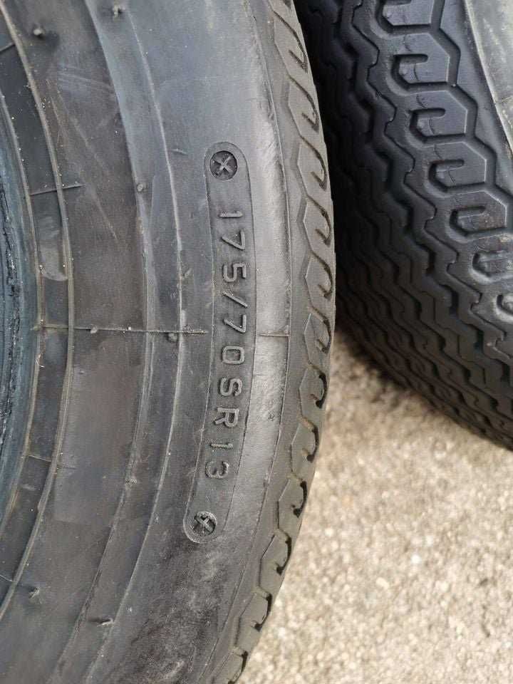 Pneus clássicos Firestone 175-70SR13
