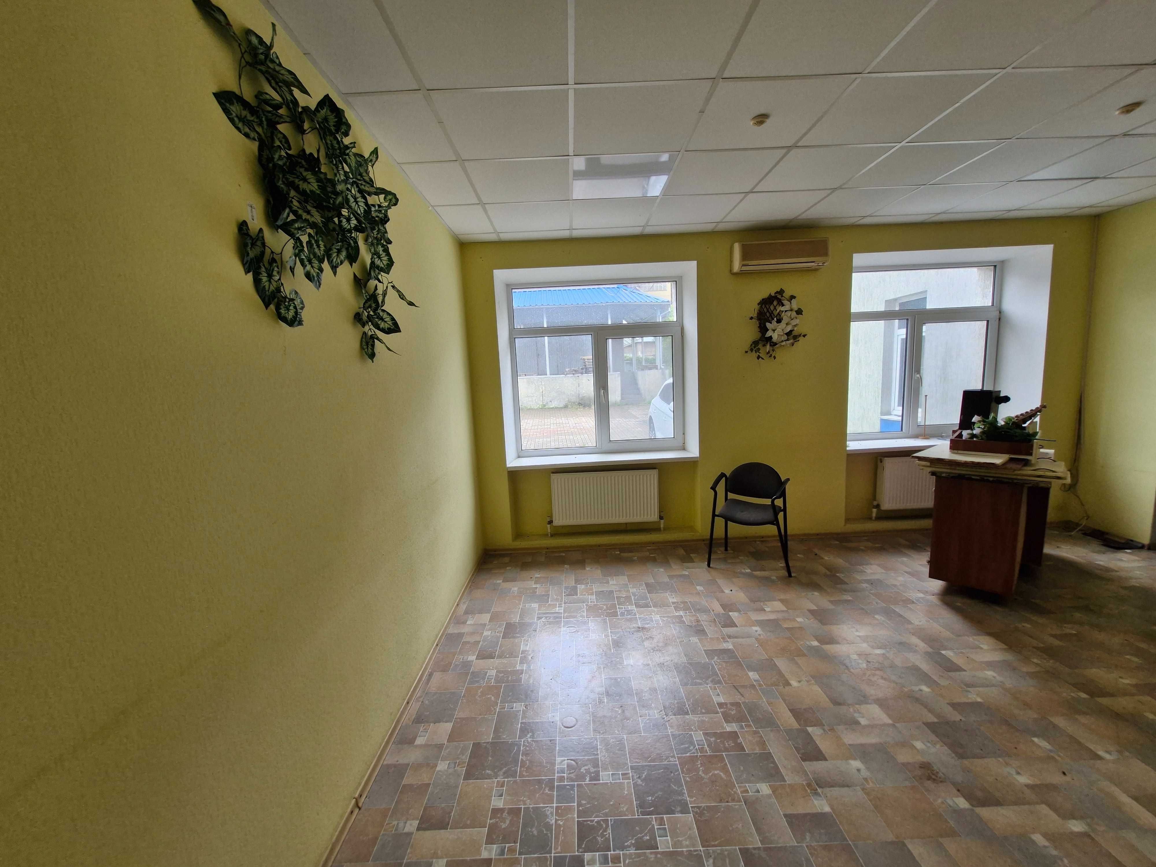 Оренда бізнес-центру 948 м² у м. Васильків