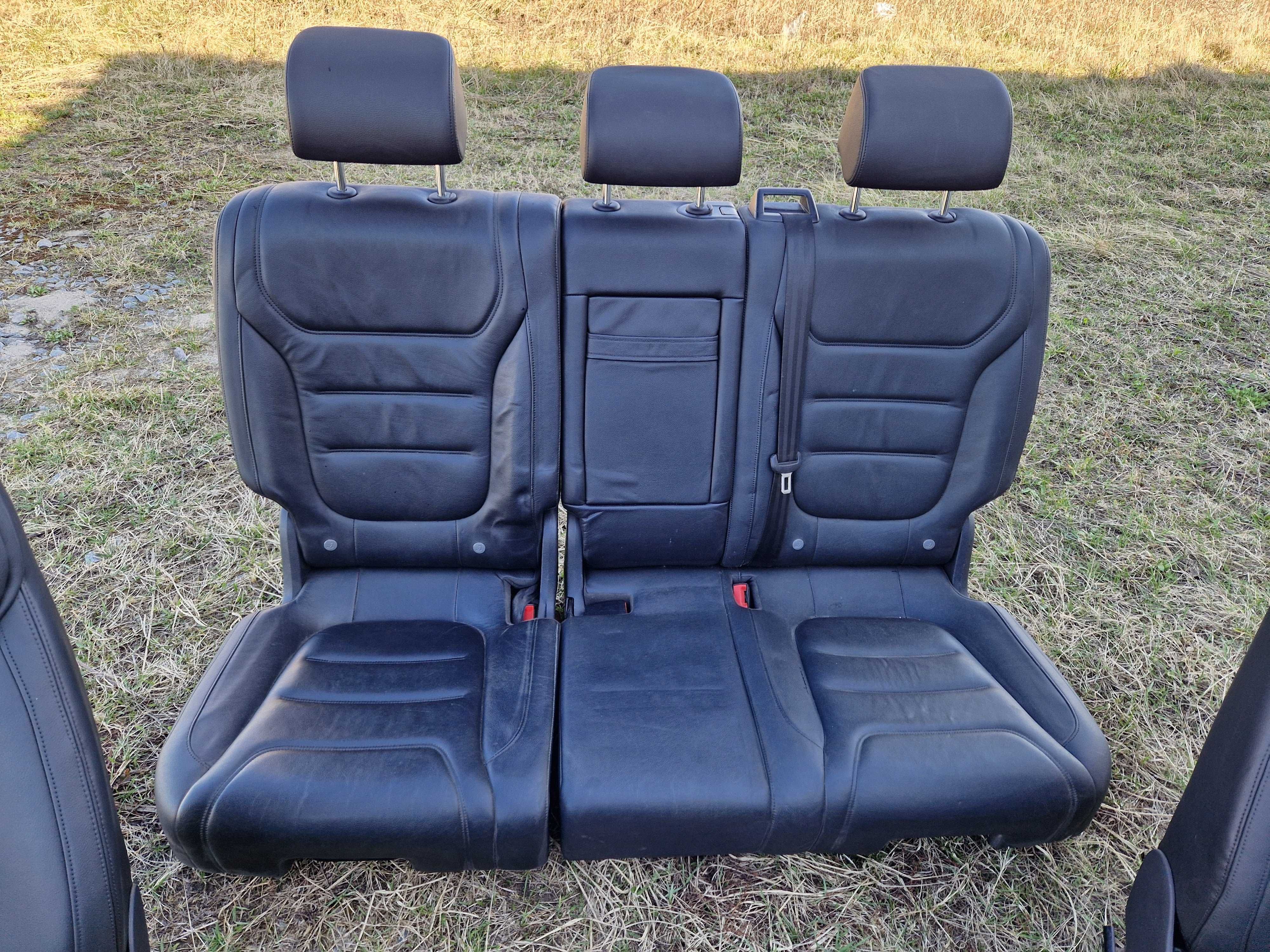 Салон Volkswagen Touareg 2011-2017 Розбірка