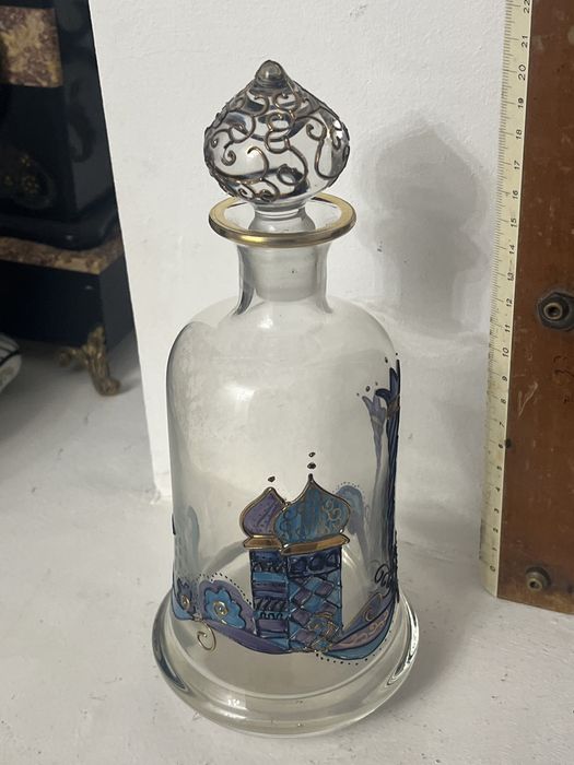 Stara karafka na alkohol