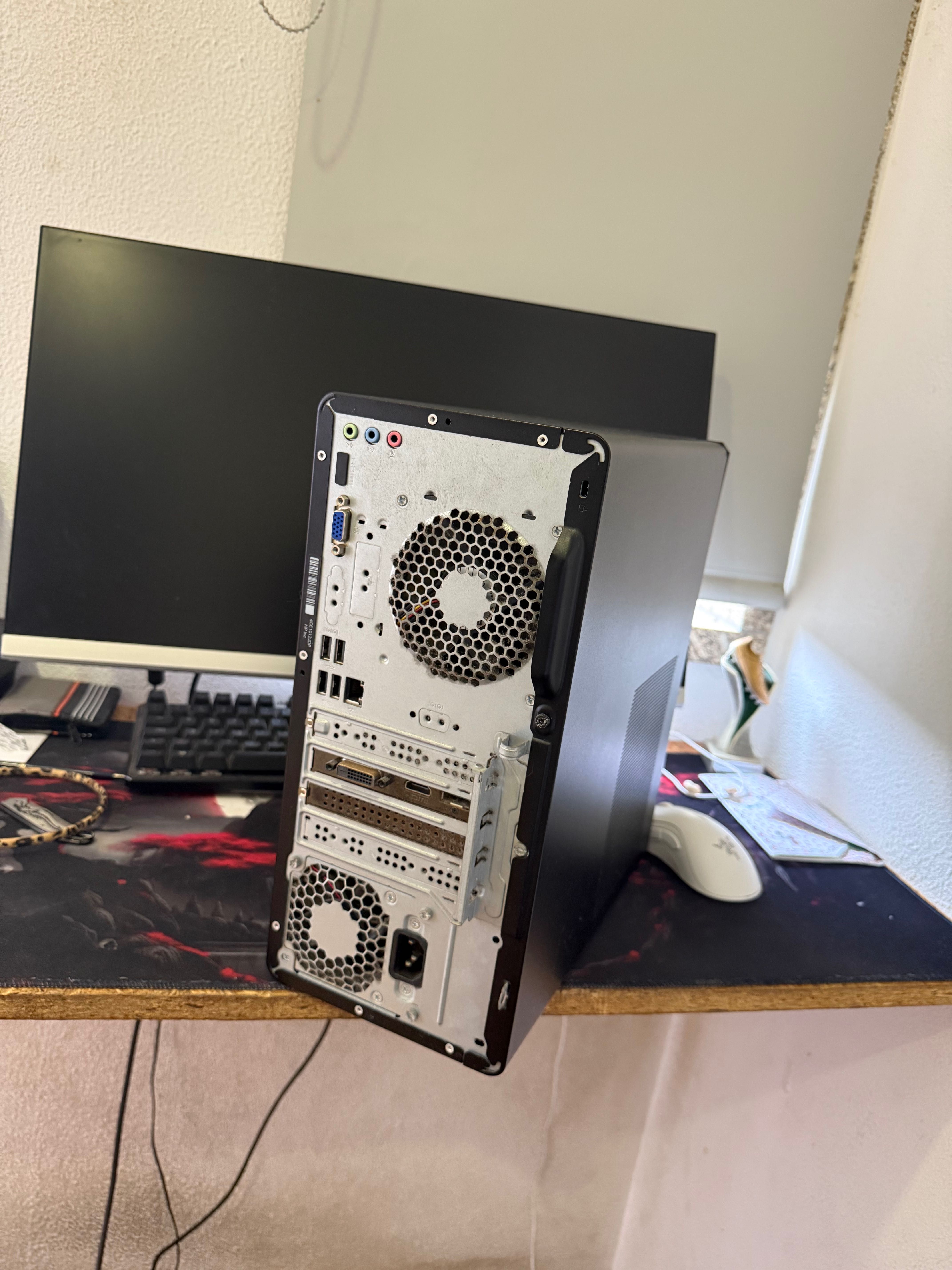 Computador HP Pavilion Gaming Desktop TG01-1xxx