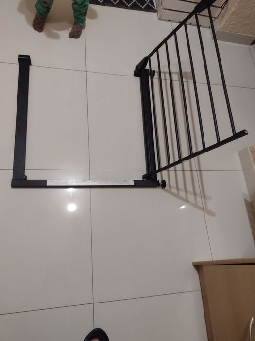 Bramka zabezpieczająca bramka ochronna na schody drzwi 70cm-80cm