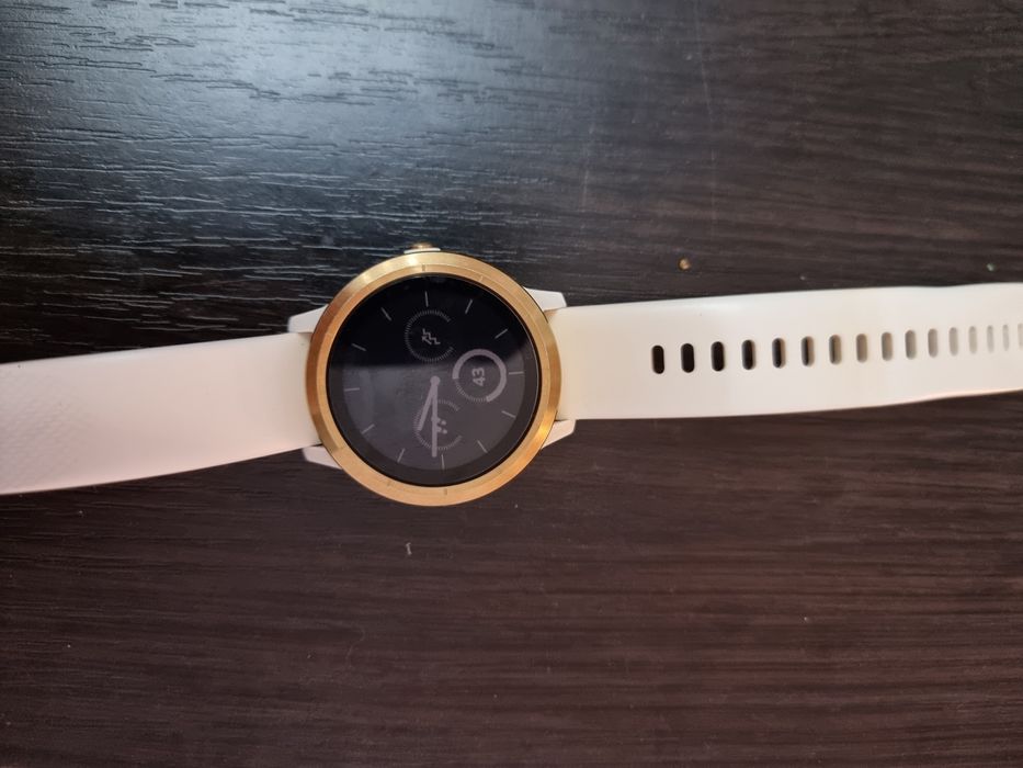 GARMIN Vivoactive 3 + pasek