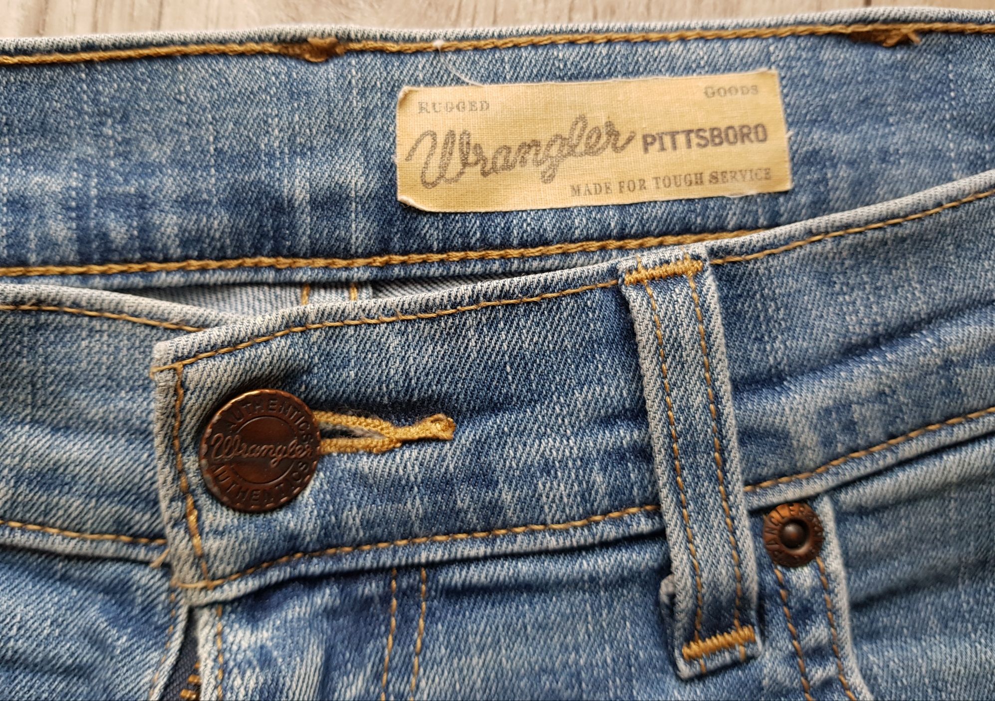 Sprzedam dżinsy Wrangler rozmiar W 31 L 32