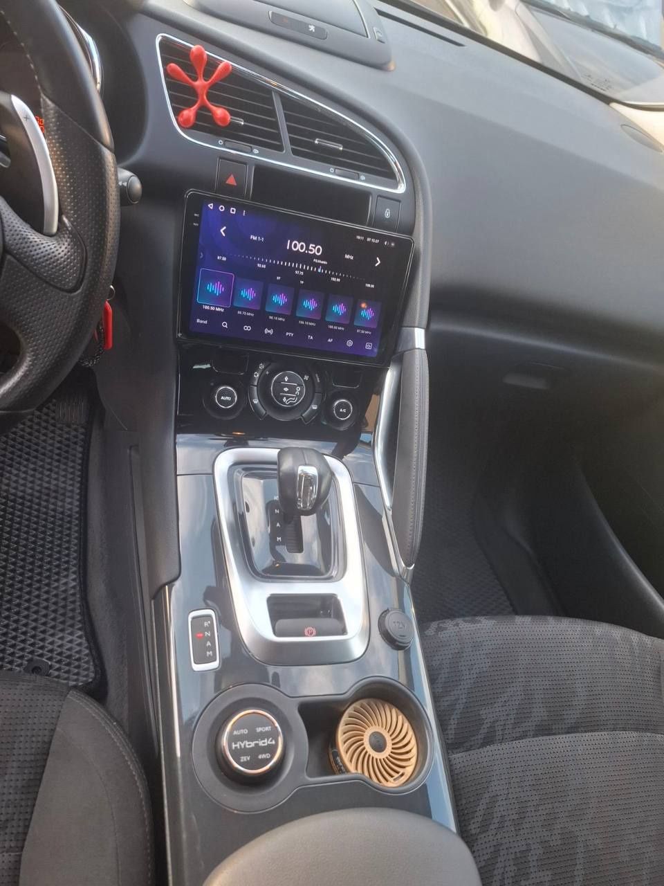 Продам PEUGEOT 3008 гібрид
