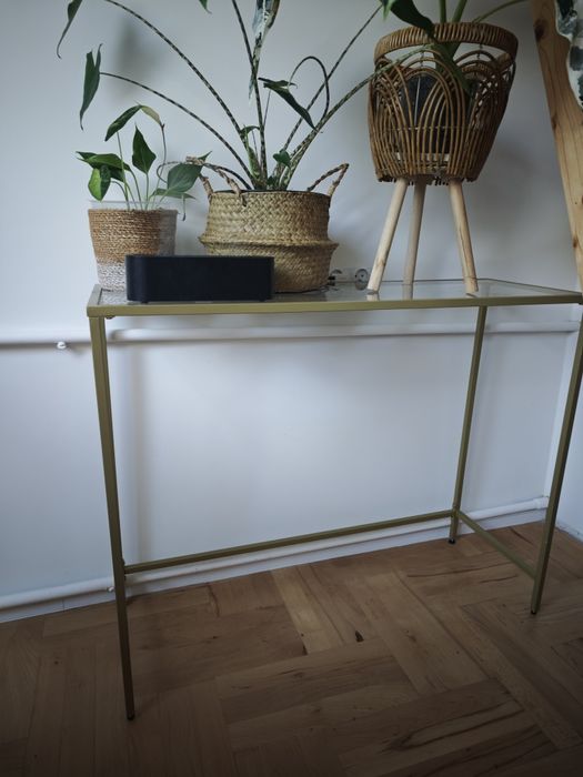 Stolik złoto i szkło