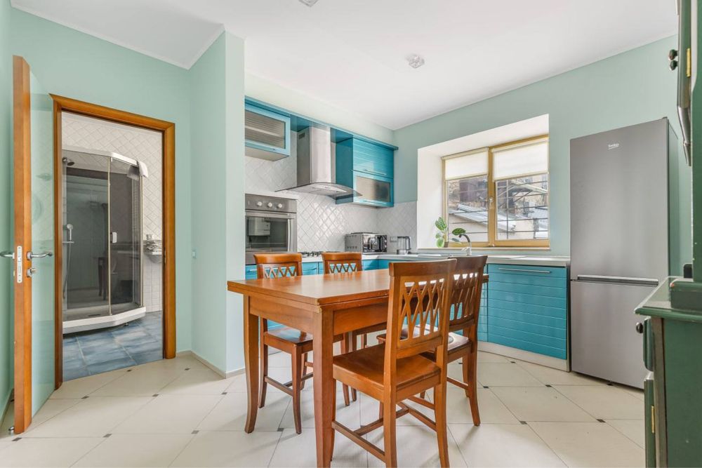 Дерибасовская 17.Центр.Посуточно.От хозяина.