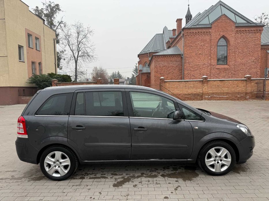 Opel Zafira B 1.8 140KM 2011r SPROWADZONY