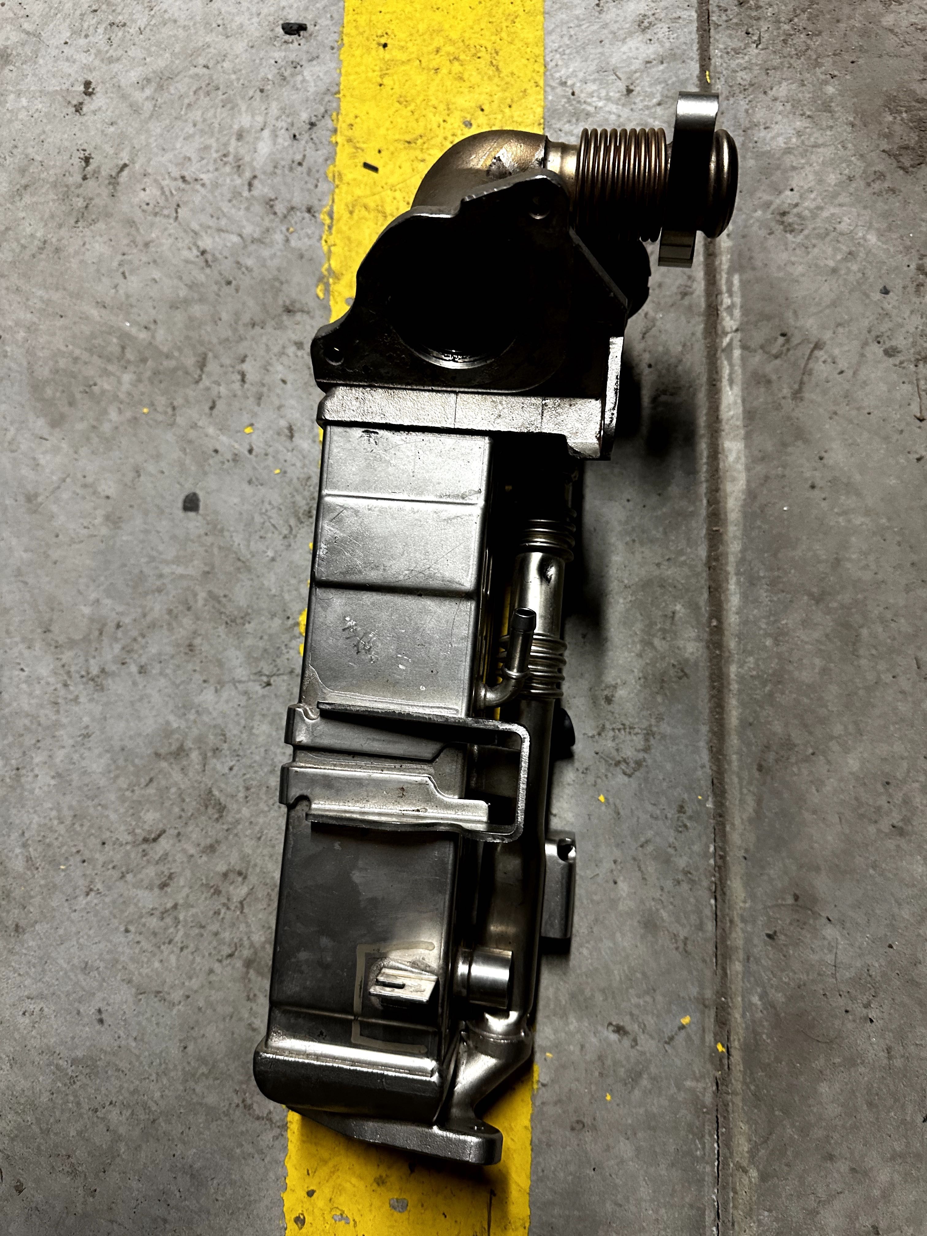 BMW Chłodnica spalin Chłodniczka EGR n57 n47 F10 F11 F30 F31 F20 F15