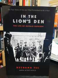 Nechama Tec – In the Lion's Den: The Life of Oswald Rufeisen