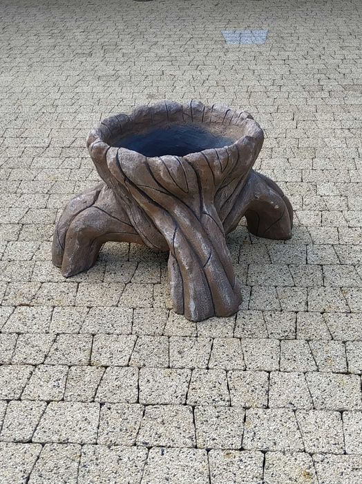 Donica ogrodowa, betonowa