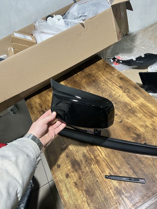 Накладки на зеркала бмв Е60