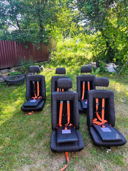 Продаємо Сидіння Крісло Сідушку для трактора комбайна машини для буса.